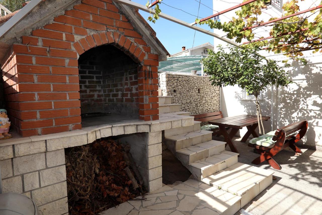 Apartman Karaga Trogir Exterior foto