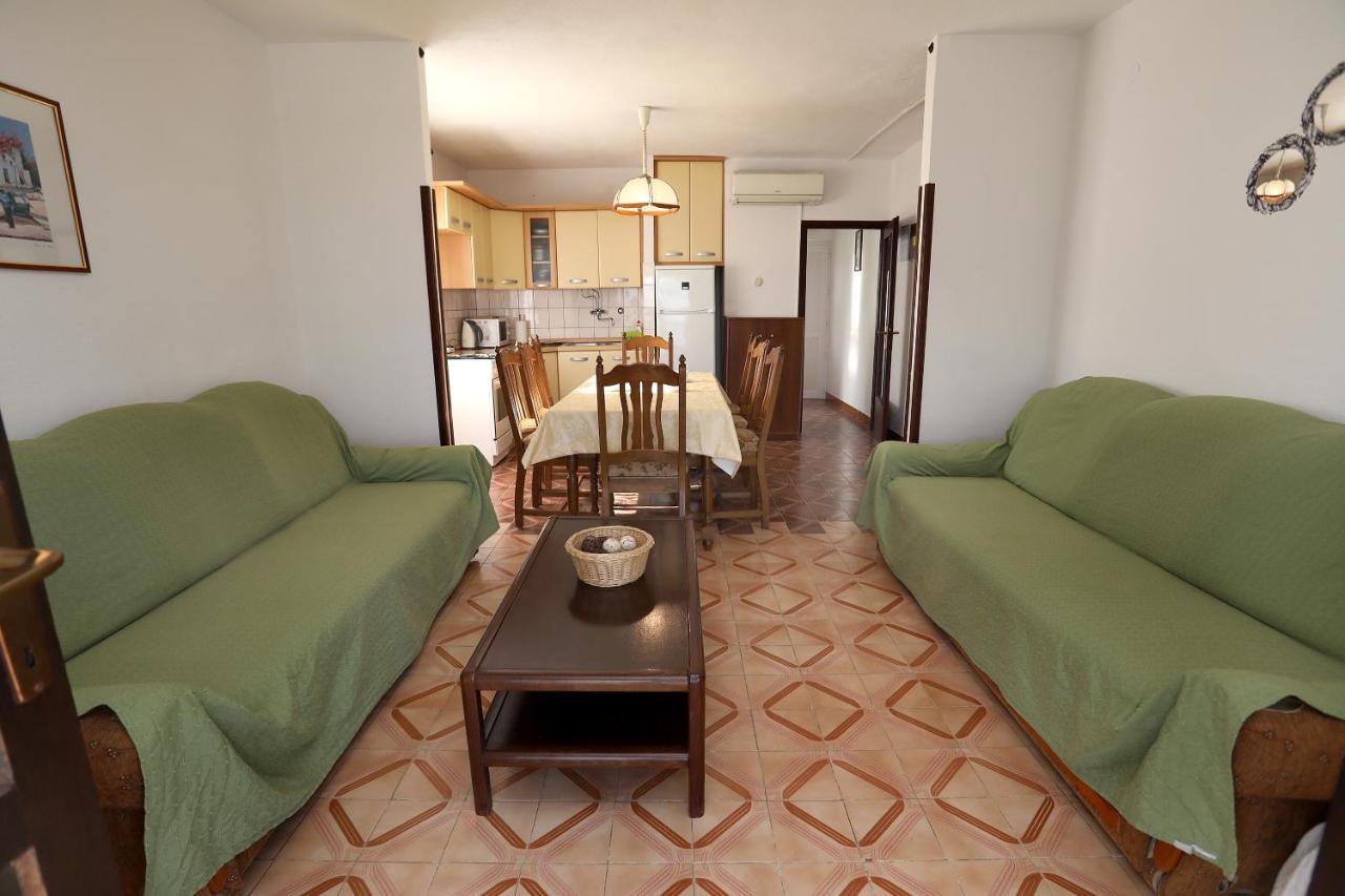 Apartman Karaga Trogir Exterior foto